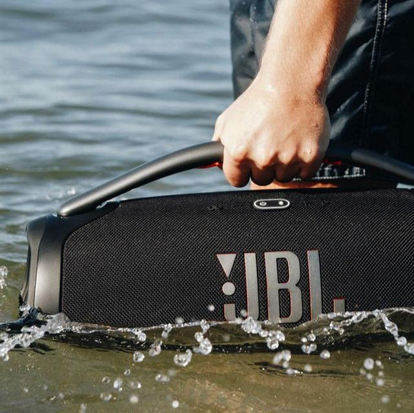 ¡POTENCIA Y SONIDO IMBATIBLES! ¡El BOOMBOX 3 HA LLEGADO!